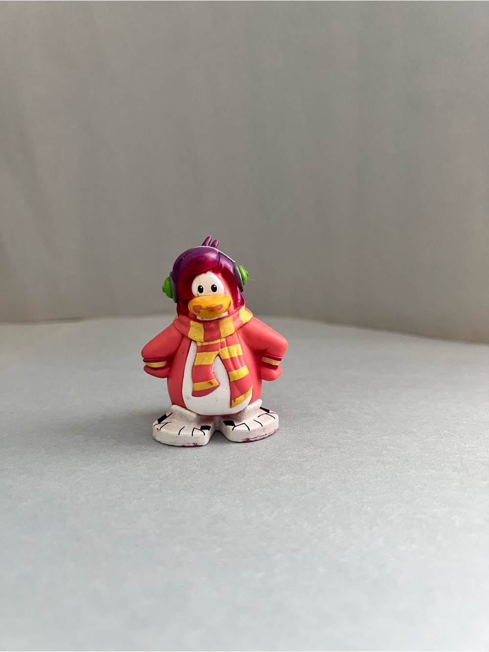Jakks Disney Club Penguin ~ Cadence Action Figure